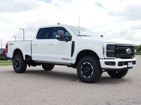 New 2026 Ford F350 Platinum w/ Tremor Off-Road Package AWD/4WD image 7