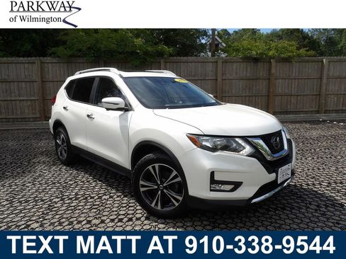 Used 2019 Nissan Rogue SV w/ Sun & Sound Touring Package AWD/4WD image 1
