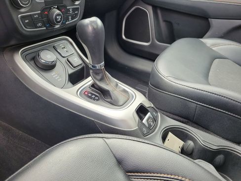 Used 2017 Jeep Compass Latitude w/ Popular Equipment Group image 29