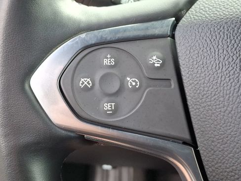 Certified 2023 Chevrolet Traverse LT FWD image 17