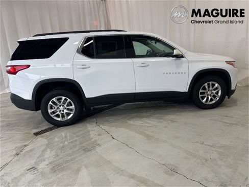 Used 2020 Chevrolet Traverse LT w/ LPO, Floor Liner Package image 2