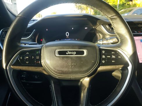 Used 2021 Jeep Grand Cherokee L Overland w/ Luxury Tech Group IV image 20