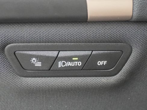 Certified 2024 BMW iX xDrive50 w/ Premium Package image 16