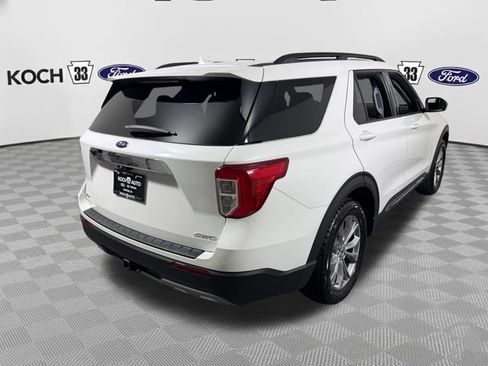 Used 2023 Ford Explorer XLT w/ Equipment Group 202A AWD/4WD image 8