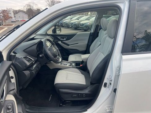 Used 2023 Subaru Forester Premium image 10