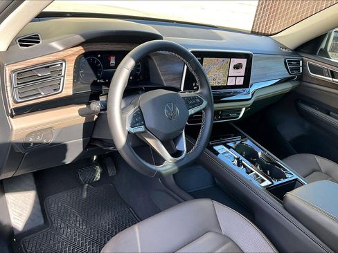 Certified 2025 Volkswagen Atlas SEL image 14