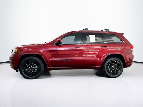 Used 2020 Jeep Grand Cherokee Altitude image 4