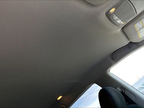 Used 2020 Nissan Pathfinder S AWD/4WD image 17