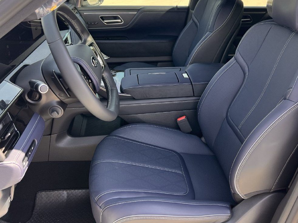 New 2027 INFINITI QX80 Sensory AWD/4WD image 21