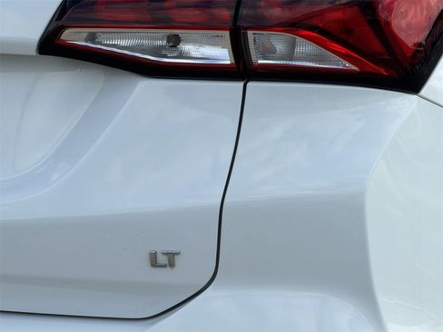 Certified 2024 Chevrolet Equinox LT image 7