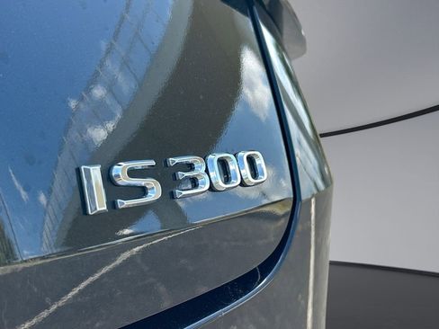 Used 2023 Lexus IS 300 w/ Premium Package RWD image 34