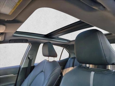 Used 2018 Toyota Camry XSE image 23