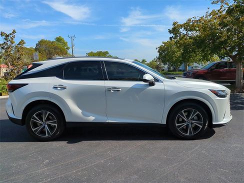 Used 2025 Lexus RX 350h image 3