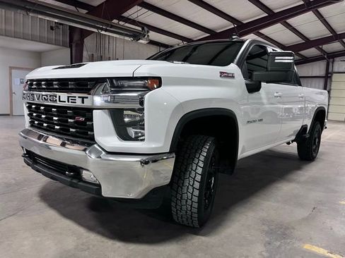 Used 2023 Chevrolet Silverado 2500 LT w/ Convenience Package image 6