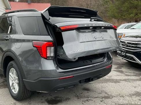 Used 2026 Ford Explorer Active AWD/4WD image 59