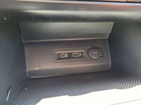 Used 2018 Volkswagen Atlas SE FWD image 25