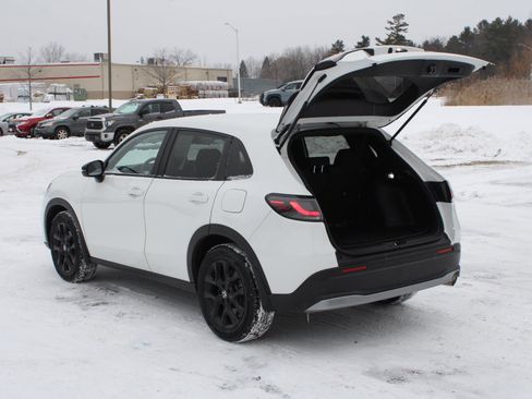 Certified 2024 Honda HR-V Sport image 7