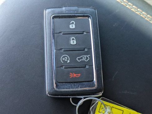 Used 2022 Jeep Grand Cherokee Summit AWD/4WD image 27