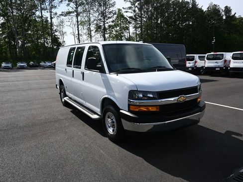 Used 2024 Chevrolet Express 2500 w/ Driver Convenience Package RWD image 20