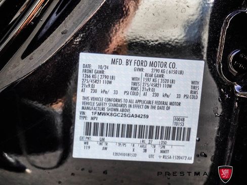 Used 2025 Ford Explorer ST image 29