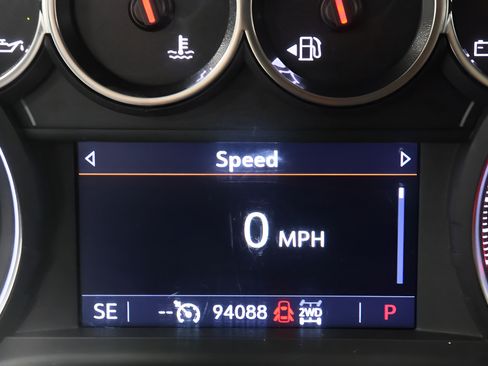 Used 2021 Chevrolet Silverado 1500 LT Trail Boss w/ Convenience Package II AWD/4WD image 15