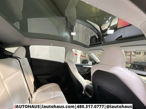 Used 2024 Tesla Model Y Long Range AWD/4WD image 41
