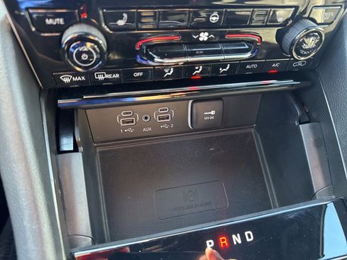 Certified 2024 Jeep Grand Cherokee Altitude image 21