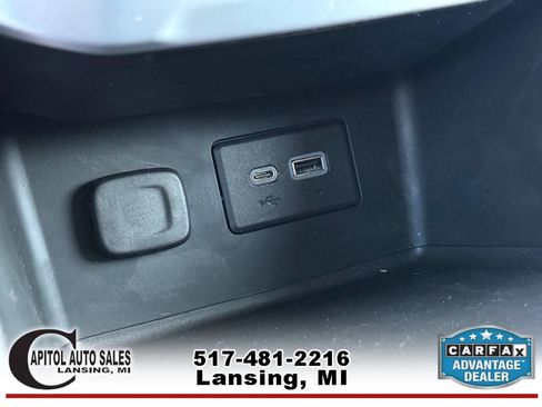Used 2021 GMC Acadia SLE w/ Driver Convenience Package image 34