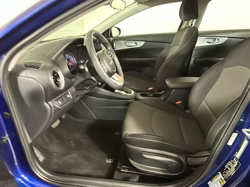 Used 2022 Kia Forte LXS FWD image 13