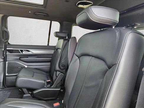 New 2026 Jeep Grand Wagoneer 4WD image 16