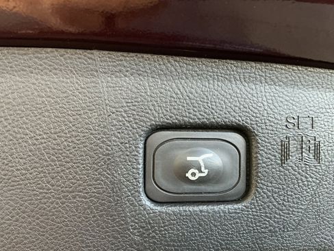 Used 2024 Ford Edge Titanium image 27