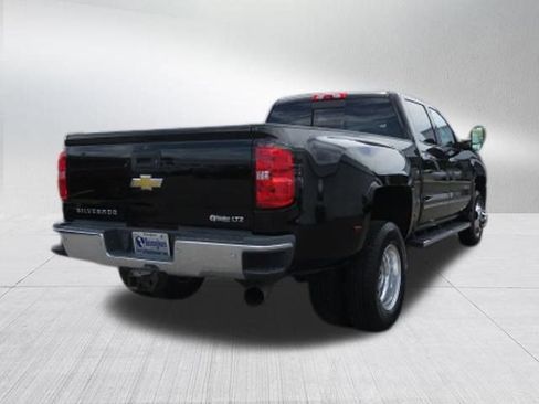 Used 2015 Chevrolet Silverado 3500 LTZ AWD/4WD image 3