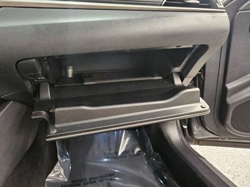 Used 2021 Lexus ES 300h w/ Premium Package image 22