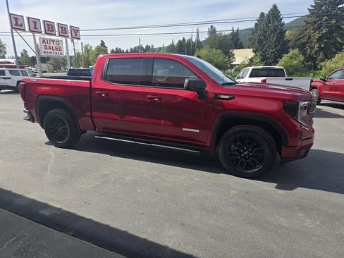 Used 2024 GMC Sierra 1500 Elevation w/ X31 Off-Road Package AWD/4WD image 3