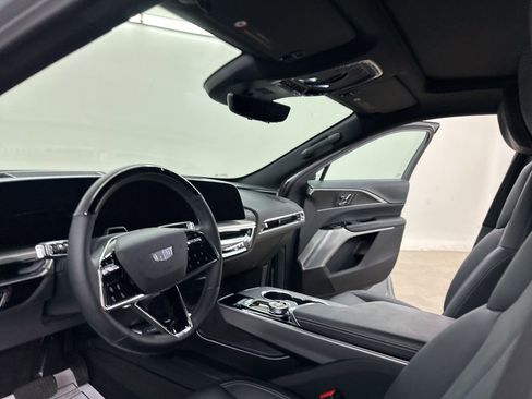 Certified 2025 Cadillac Lyriq Sport image 30