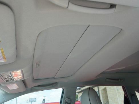 Used 2015 Toyota Venza XLE w/ XLE Premium Package FWD image 13
