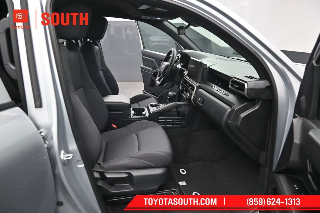 Used 2024 Toyota Tacoma SR w/ SR Upgrade Package AWD/4WD image 28