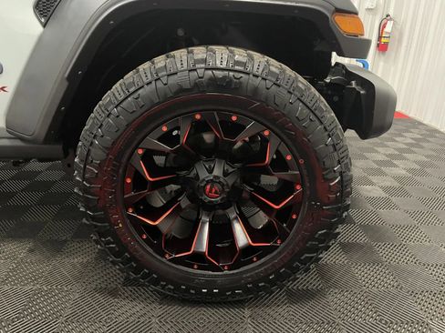 Used 2023 Jeep Wrangler Unlimited w/ Sun & Screen Package AWD/4WD image 22