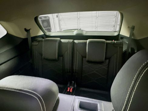 Used 2025 Volkswagen Atlas SE FWD image 29