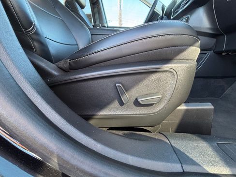 Used 2023 Ford Escape Platinum image 23