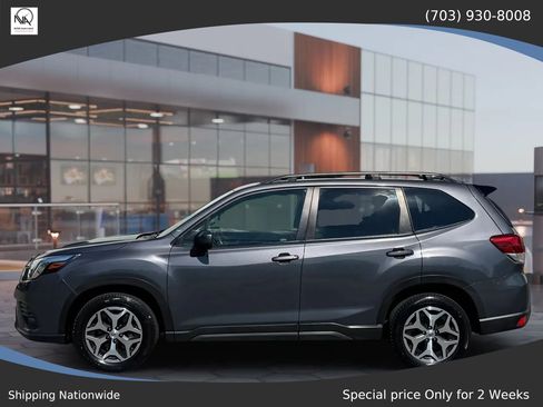 Used 2024 Subaru Forester Premium AWD/4WD image 5