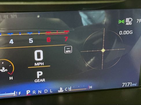 Used 2024 Chevrolet Colorado ZR2 w/ Technology Package image 13