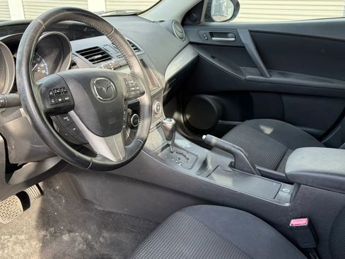 Used 2013 MAZDA MAZDA3 i Touring FWD image 10