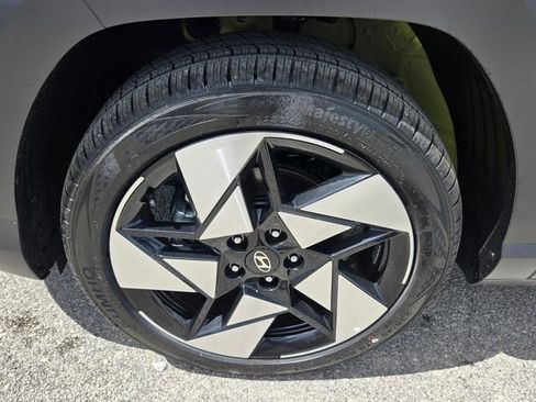 New 2026 Hyundai Kona Limited FWD image 5