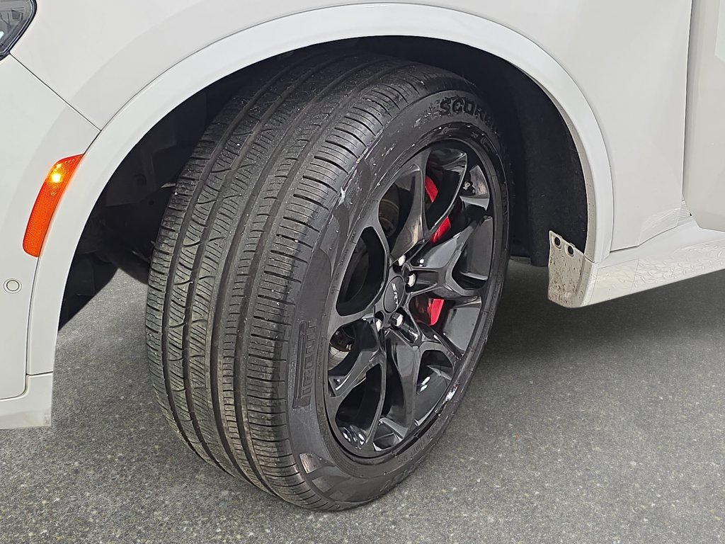 Used 2021 Dodge Durango SRT Hellcat w/ Technology Group AWD/4WD image 31