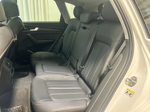 Used 2024 Audi Q5 2.0T Premium w/ Convenience Package AWD/4WD image 20