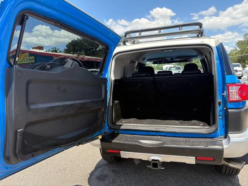 Used 2007 Toyota FJ Cruiser 2WD image 17