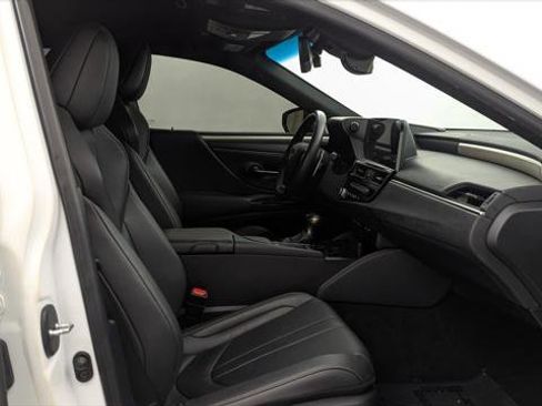 Used 2022 Lexus ES 300h F Sport FWD image 21