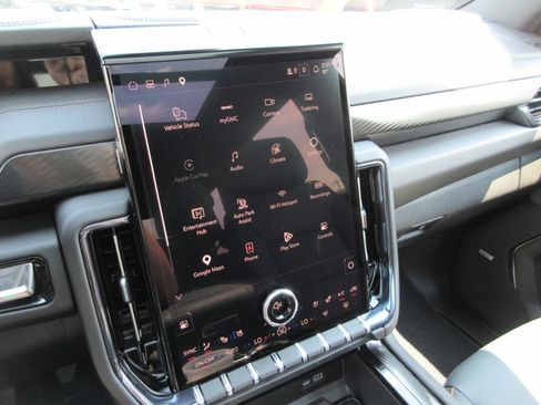 Certified 2026 GMC Yukon AT4 w/ AT4 Premium Plus Package AWD/4WD image 32