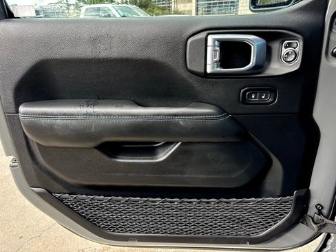 Used 2023 Jeep Wrangler Unlimited Rubicon 4xe w/ Steel Bumper Group image 12